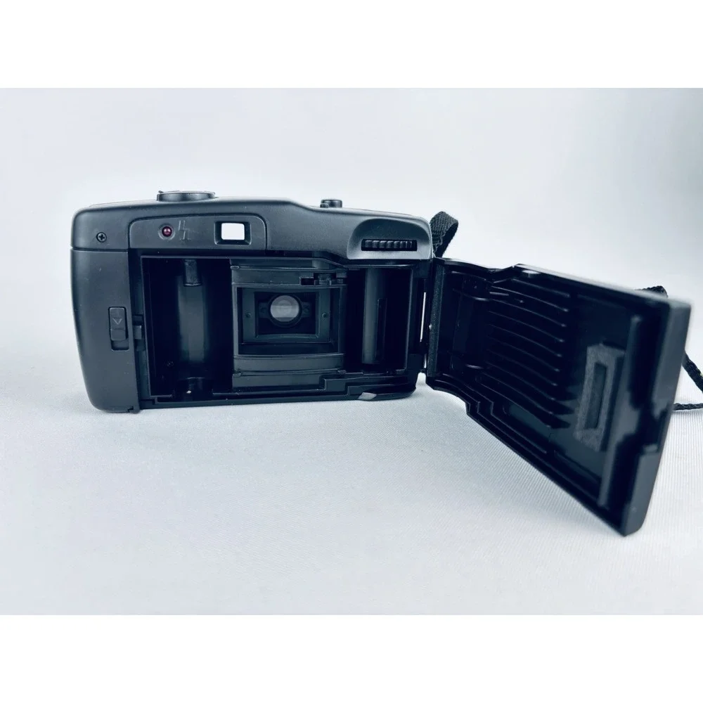 Vivitar PK 3587 Focus‎ Free Film Camara With Case 35mm Tested Working